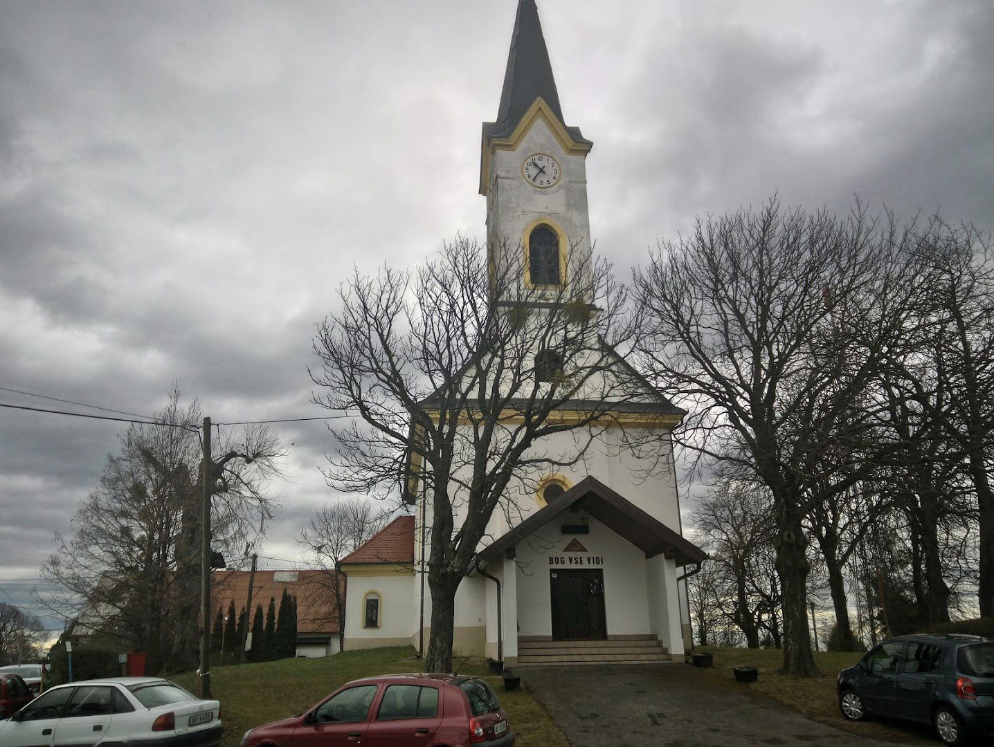 Cerkev sv. Boštjana, Pečarovci