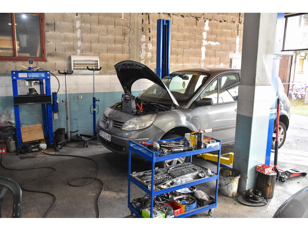 Auto servis Mirjevo,Zvezdara-Đele