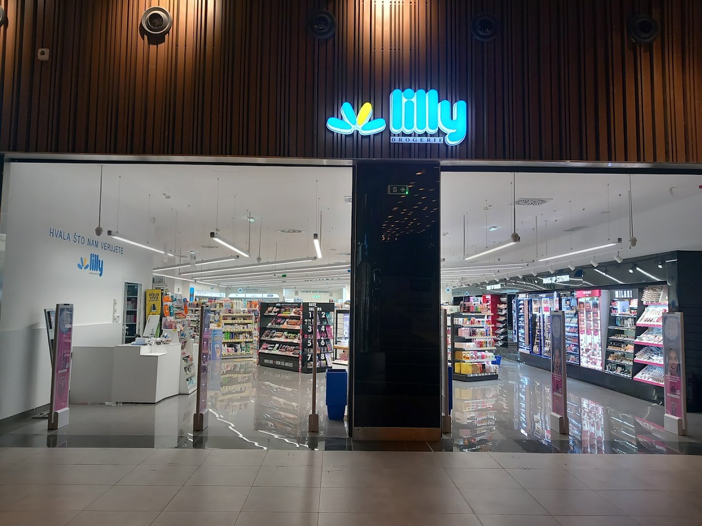 Lilly Drogerie - Apoteka 283