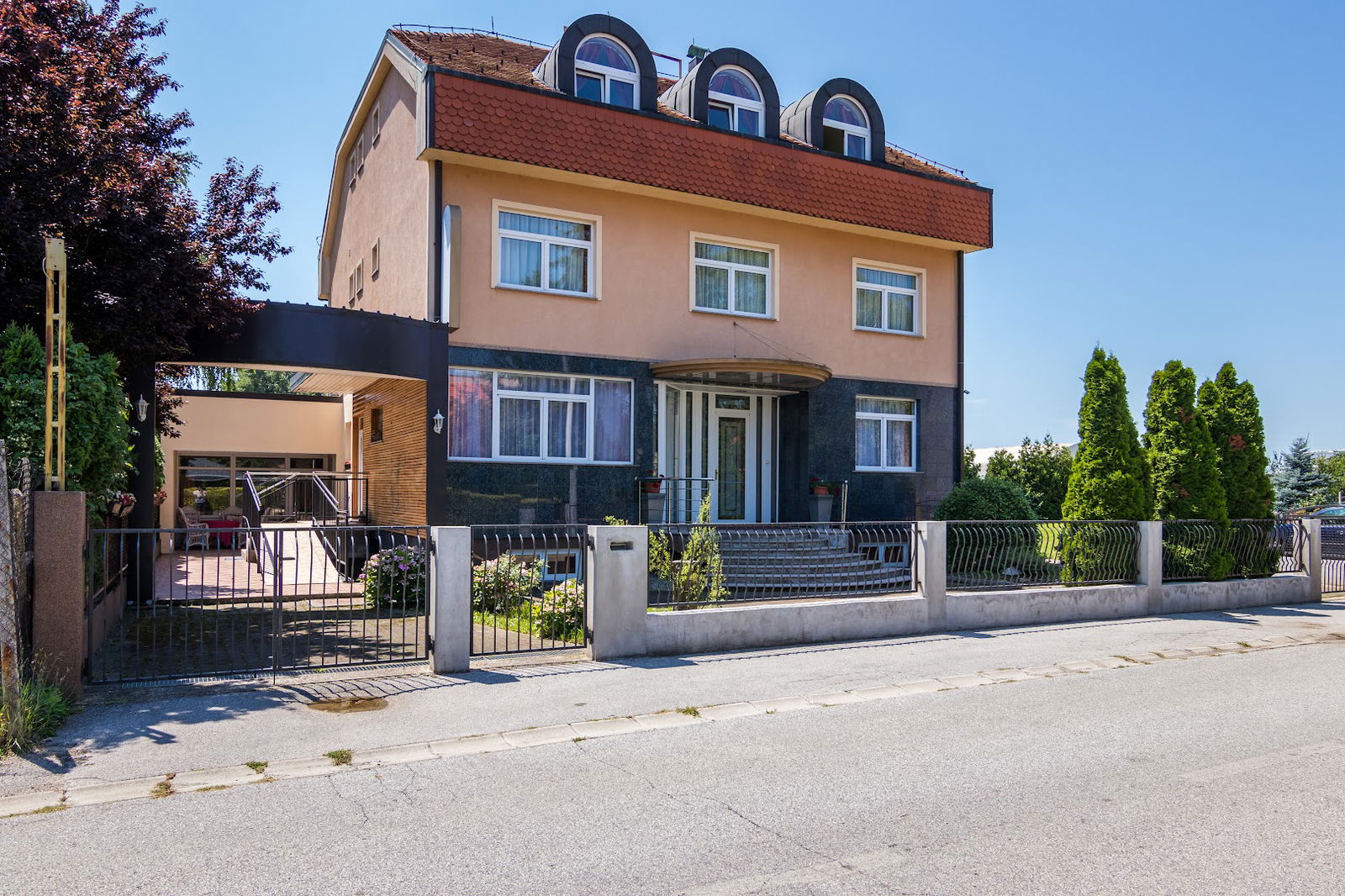 Dom za starije i nemoćne Maslać