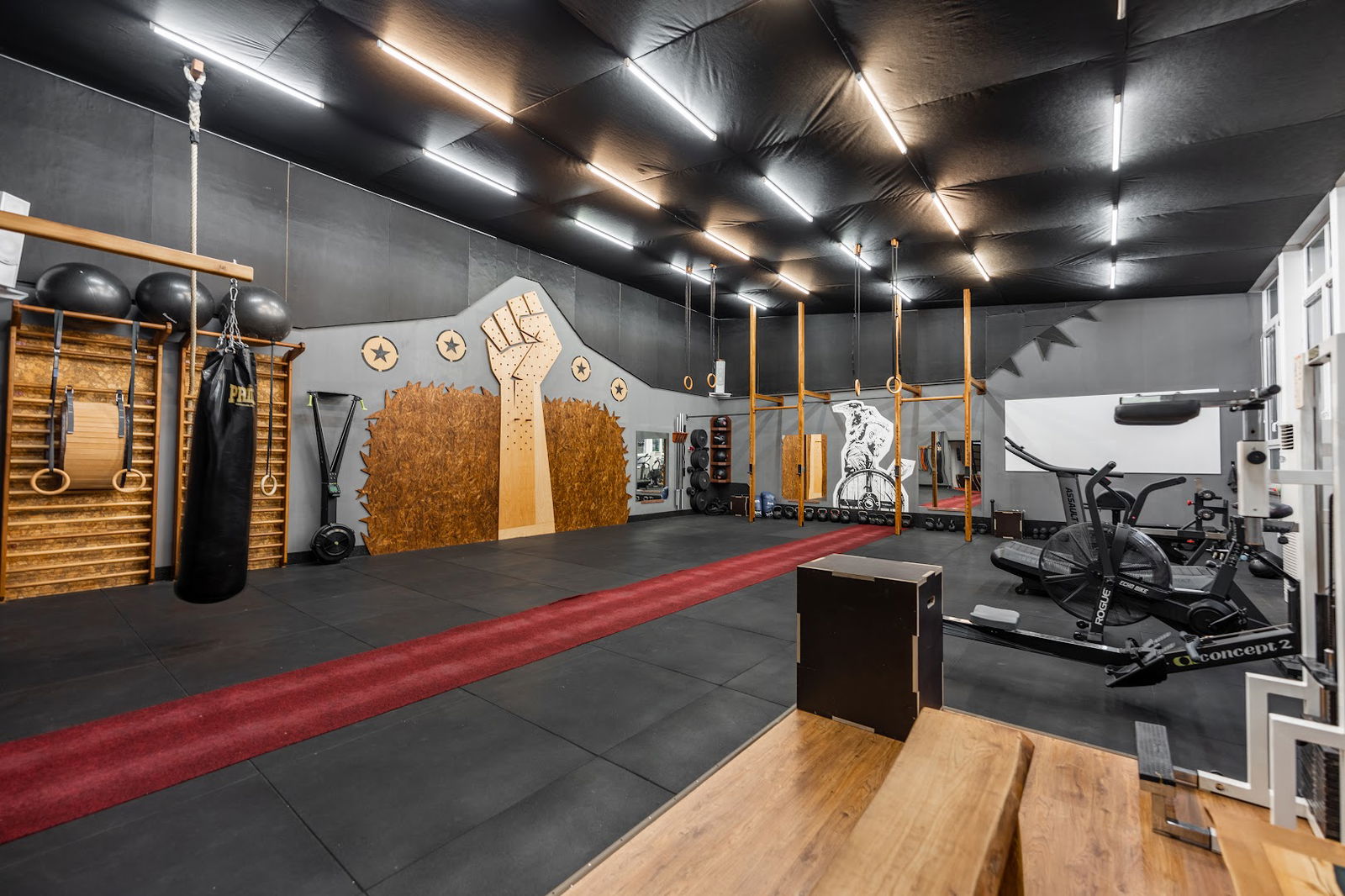 TIMBER FITNES CENTER