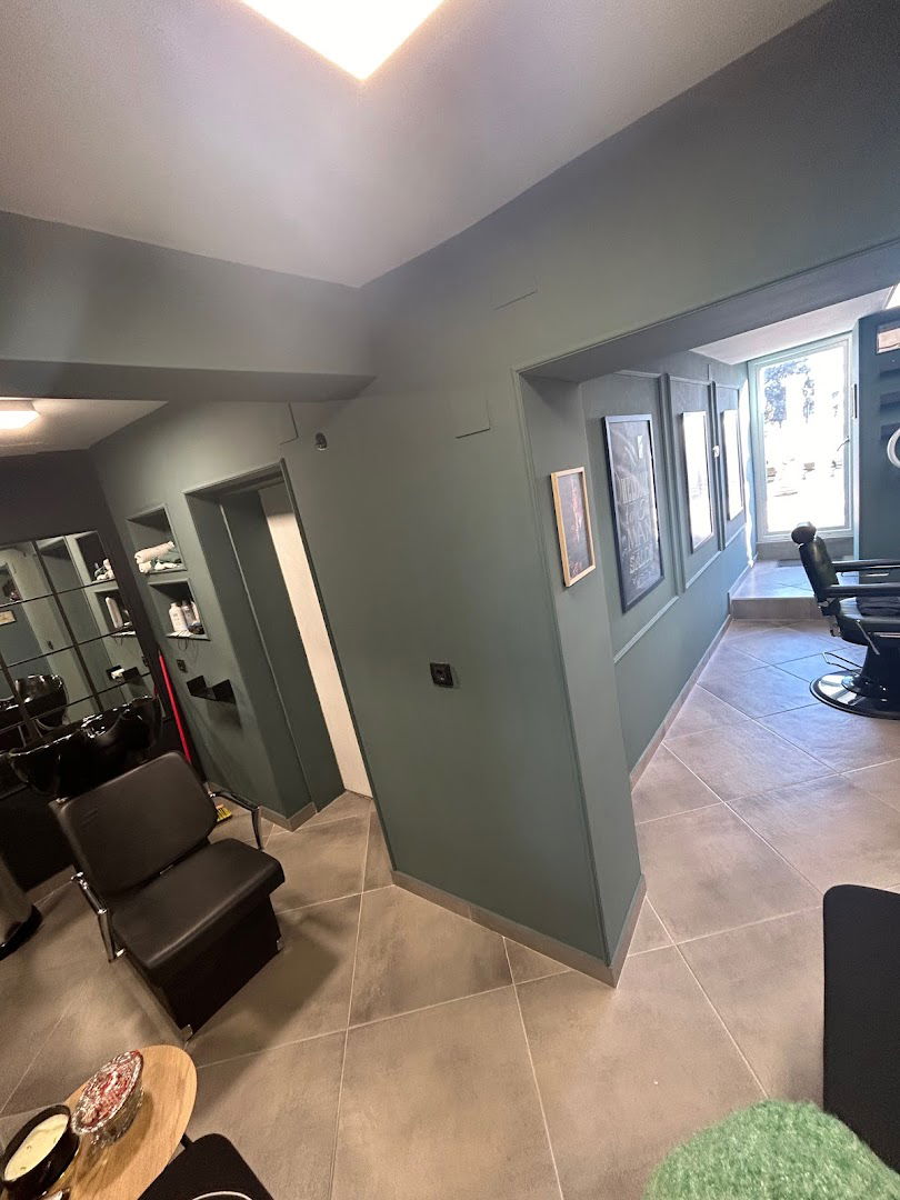 Barber studio “Shelby”