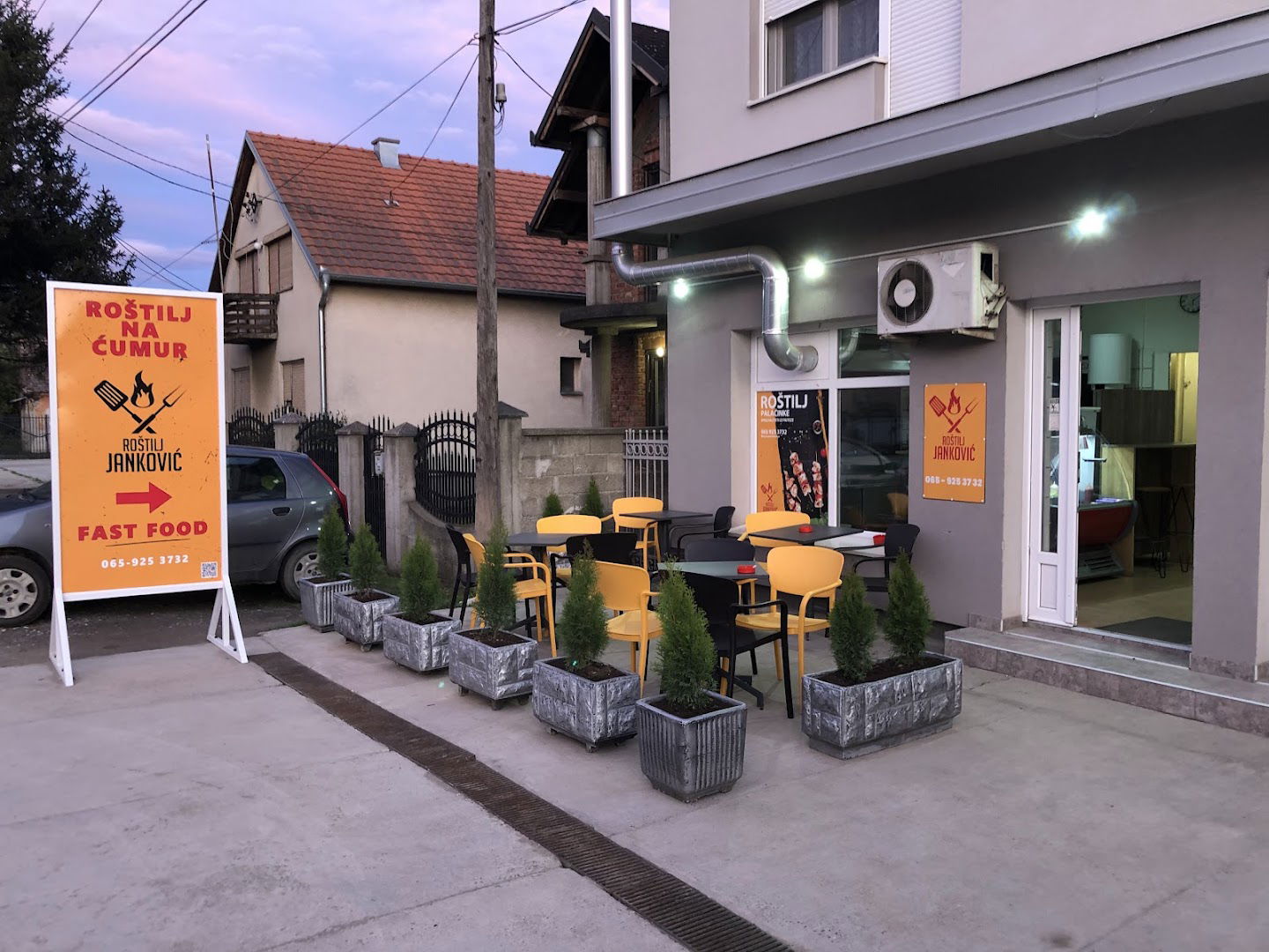 Jankovic Rostilj 015 Ribari