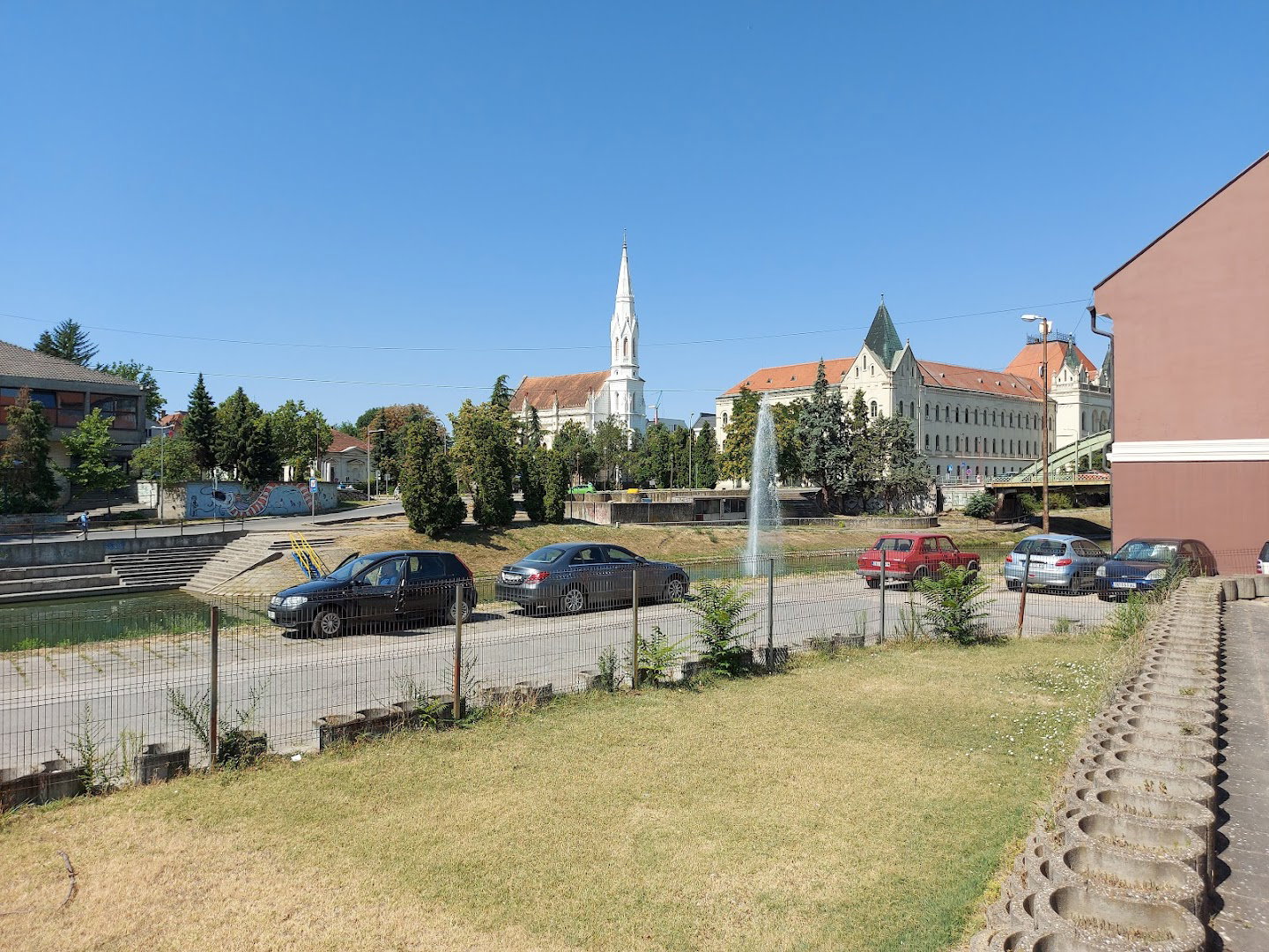 Hotel Vojvodina Parking