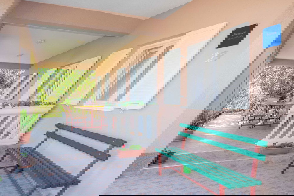 Comfortable Kastel Stafilic Apartment With Balcony