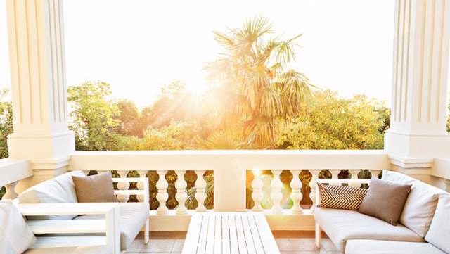 Deluxe Beachfront Apartment Klara