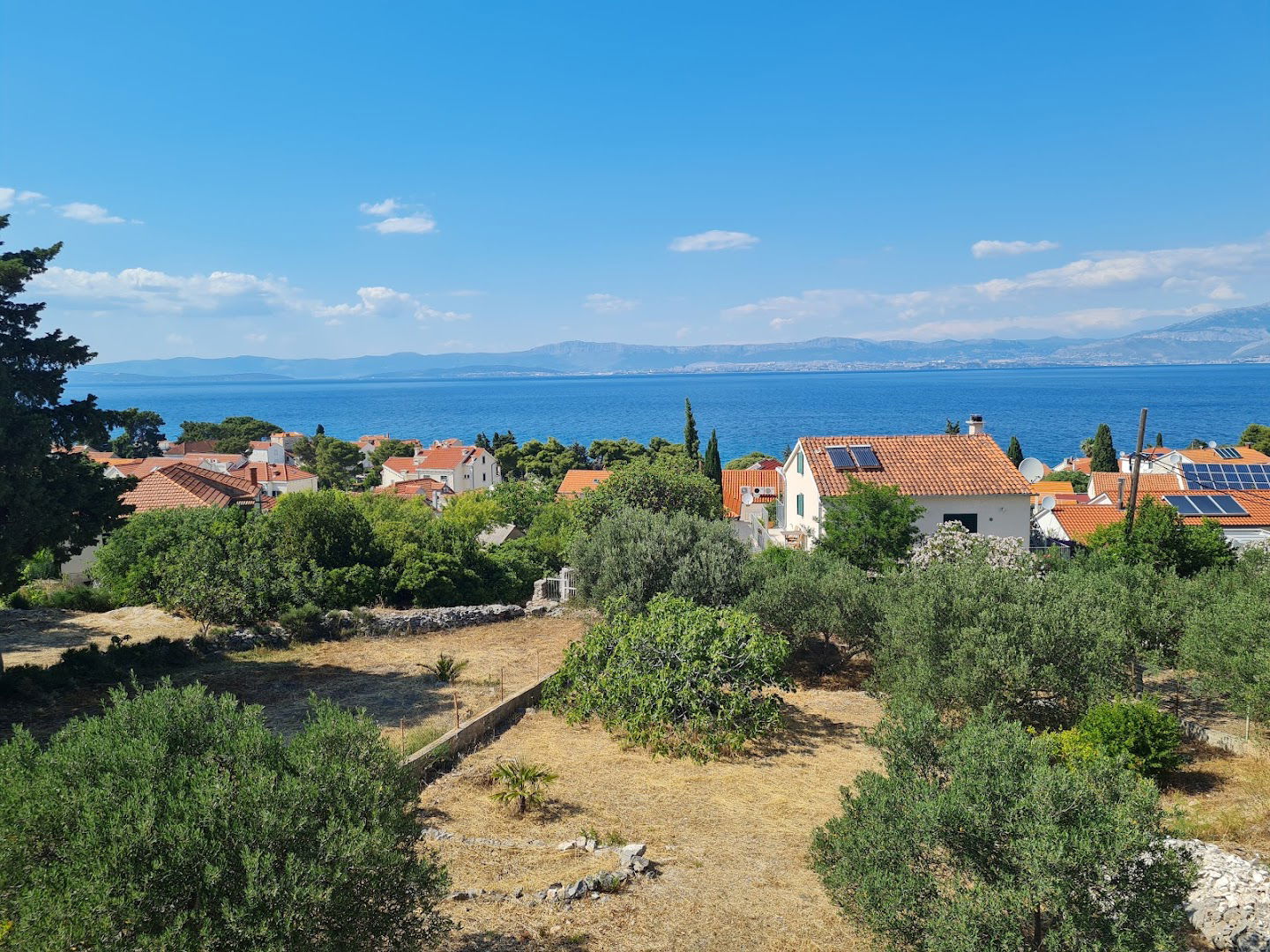 Garden house Sutivan