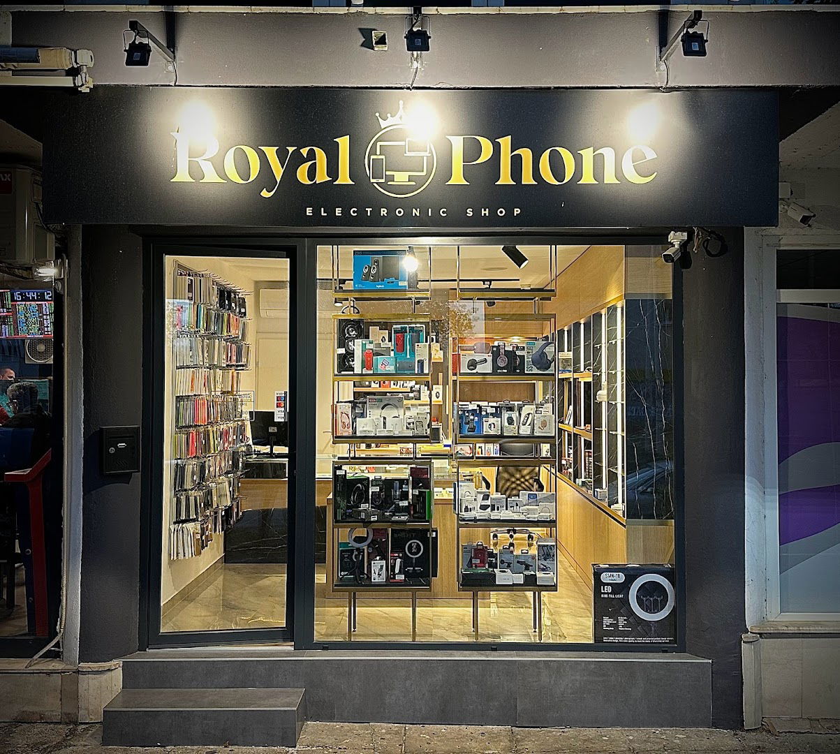 RoyalPhone