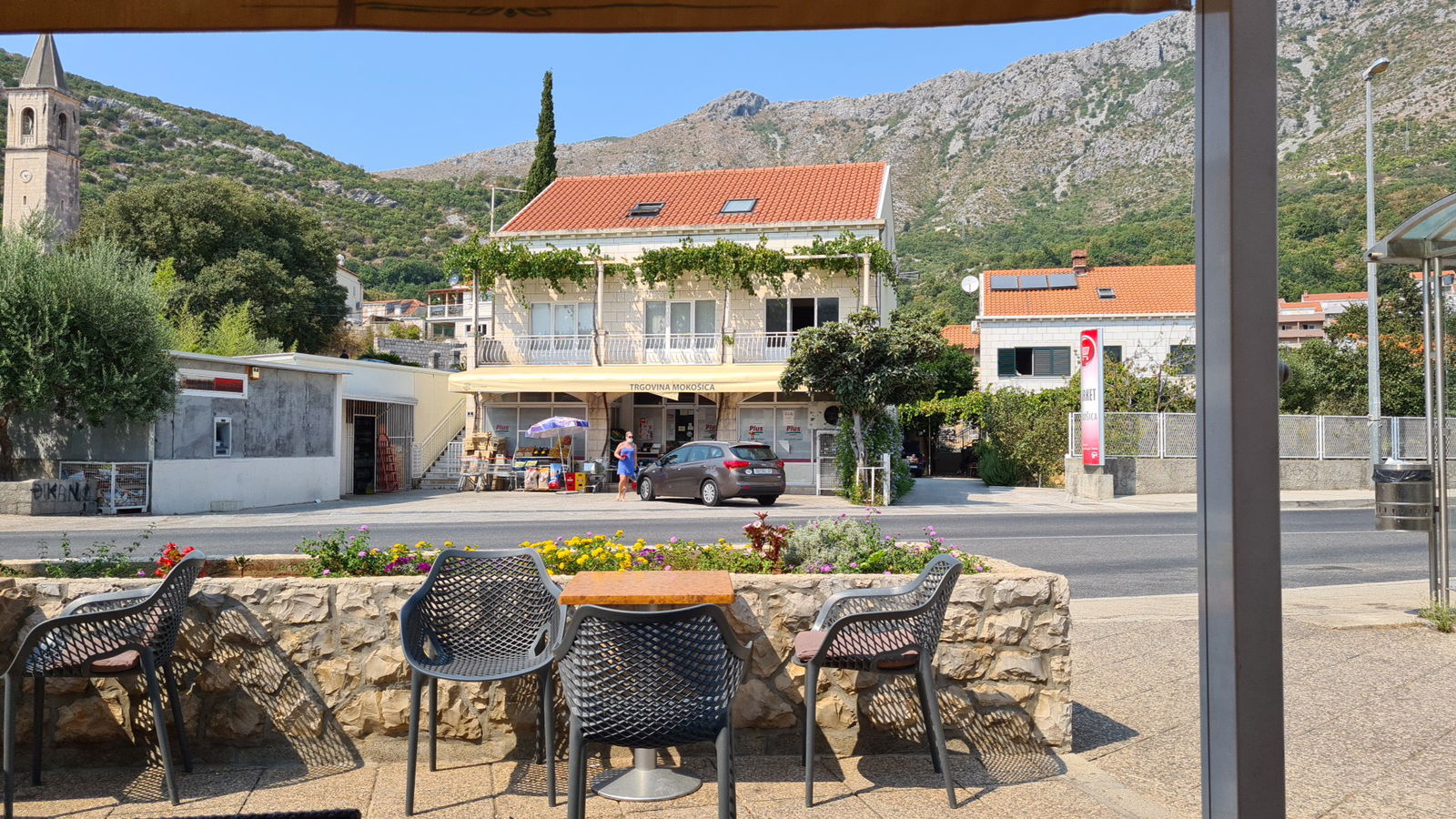 MIHO GRKEŠ, TRGOVINA MOKOŠICA, MASLINATA 1