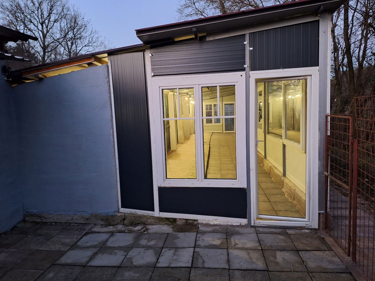 Hotel za pse „Wild Crocodiles“