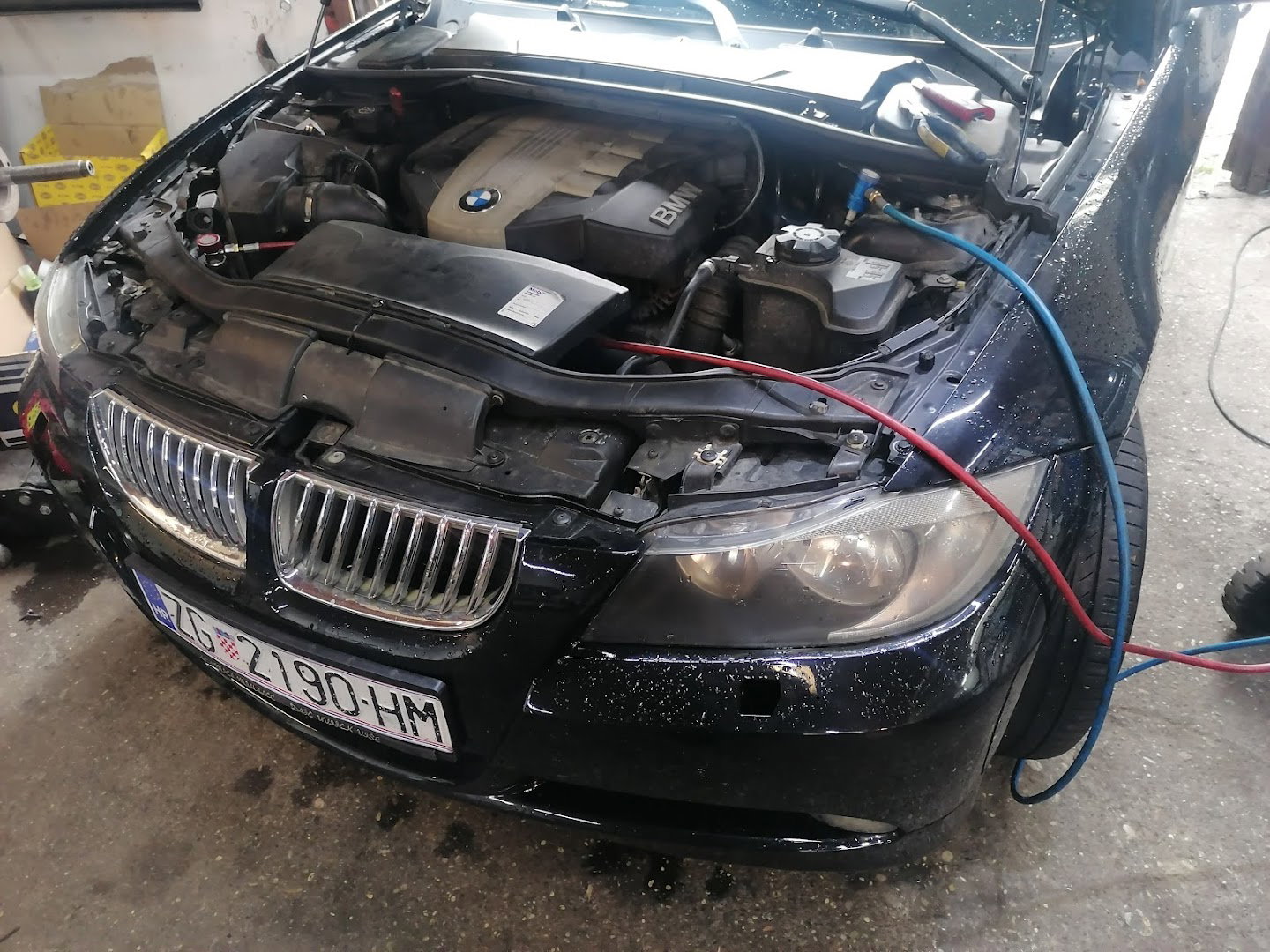 Automehaničar Luka i Drazen Lacko