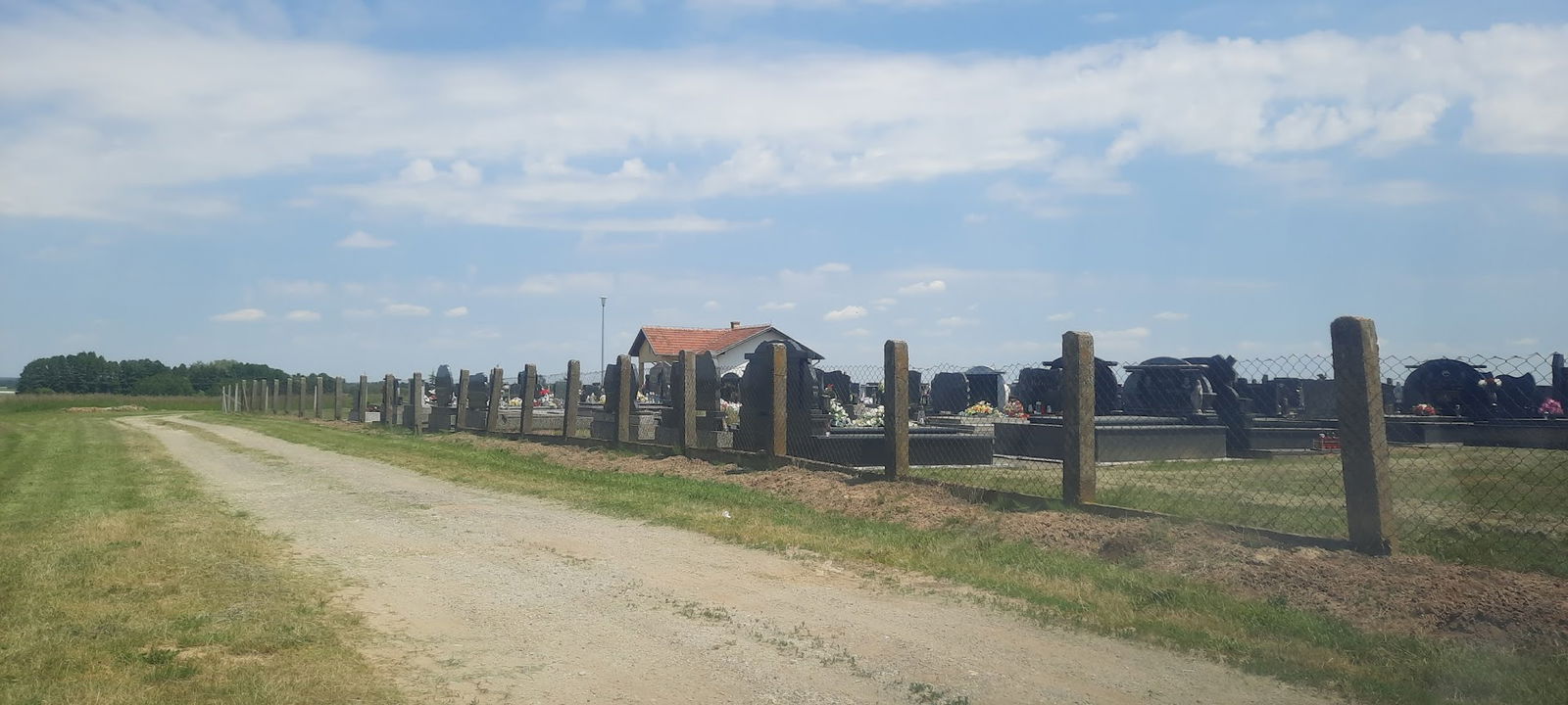 Velika Črešnjevica cemetery