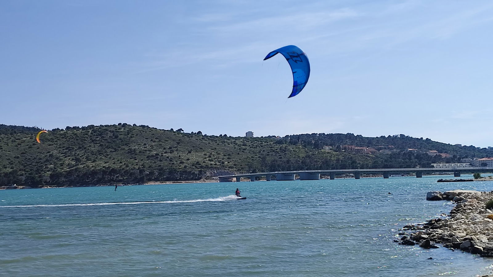 Freerider kitesurf school