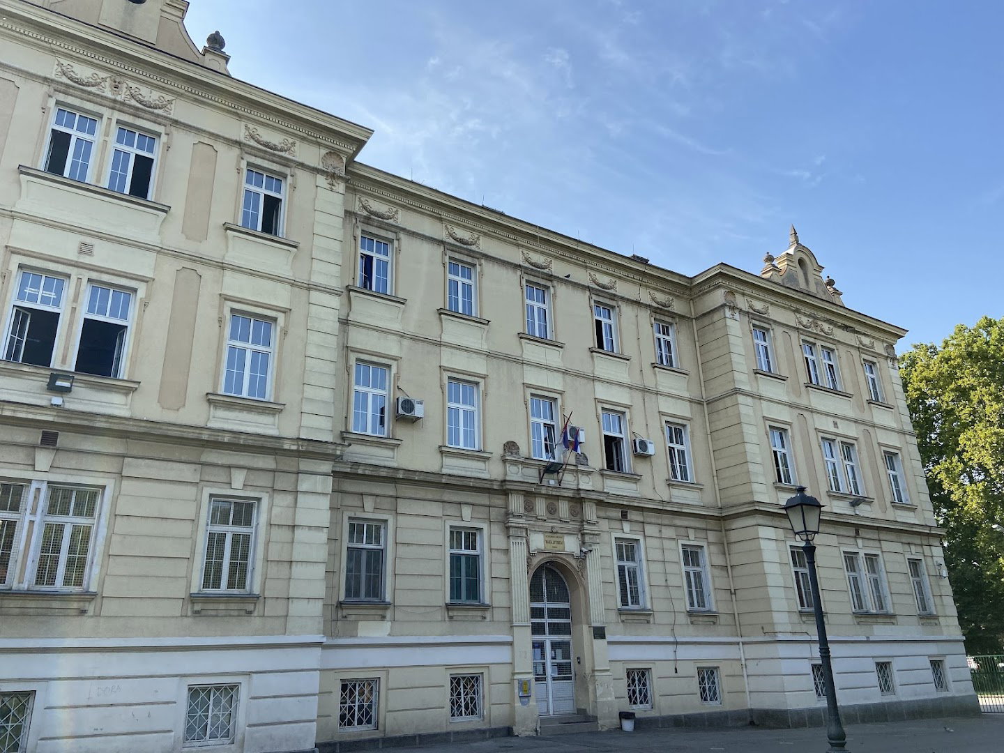 Mother of the alpha sigma children